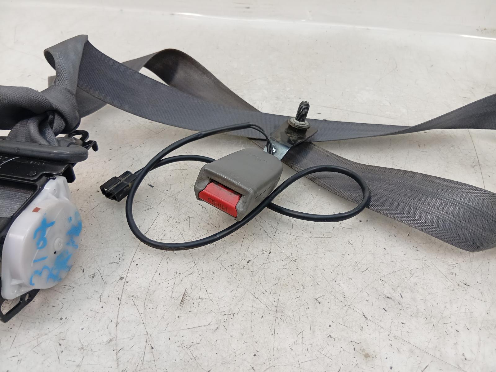 Seat_Belt_Stalk