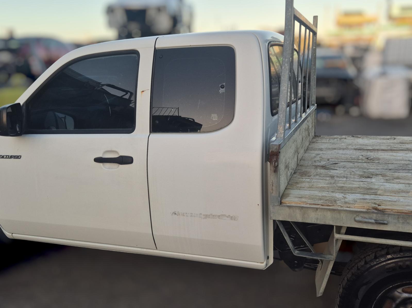 Left_Rear_Door_Sliding