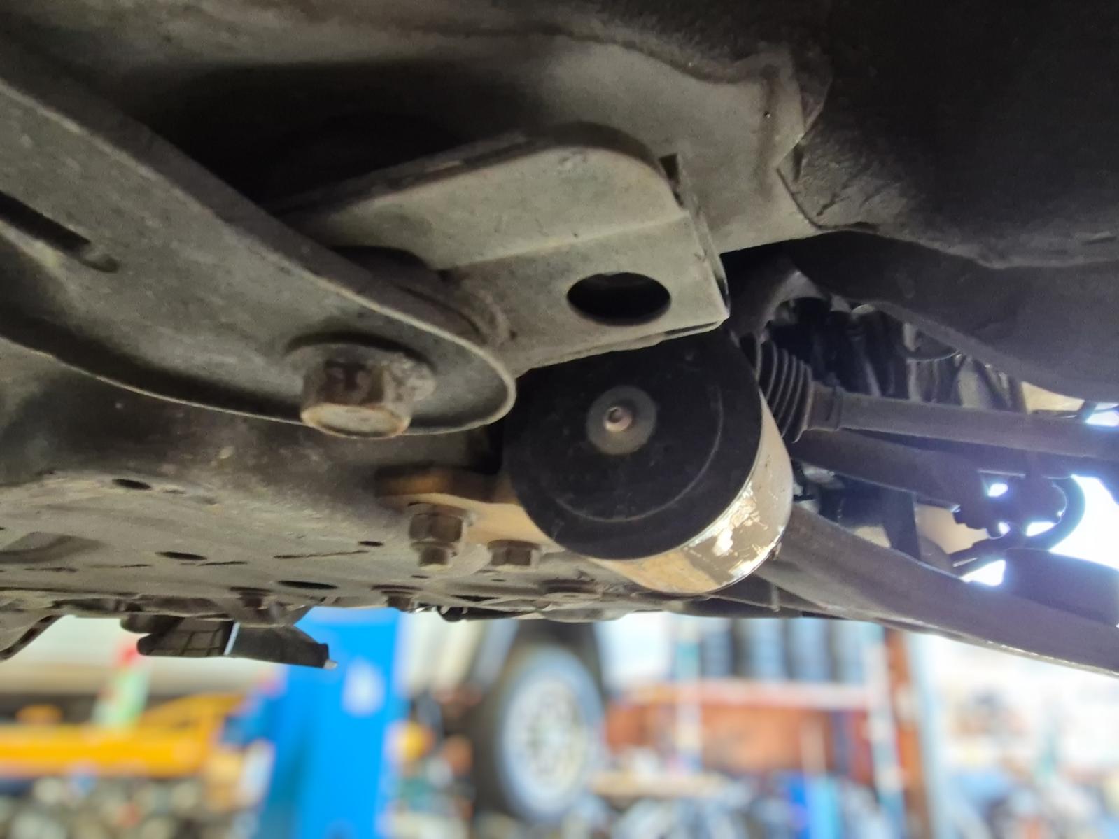 Right_Front_Lower_Control_Arm