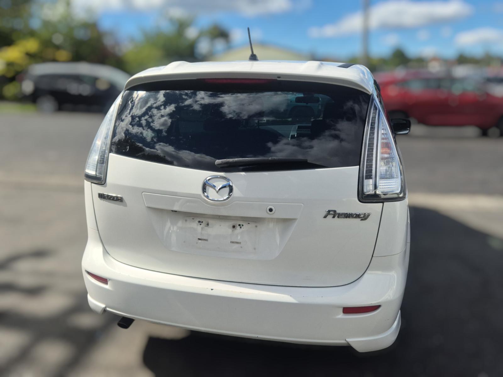 Mazda Premacy - CREW