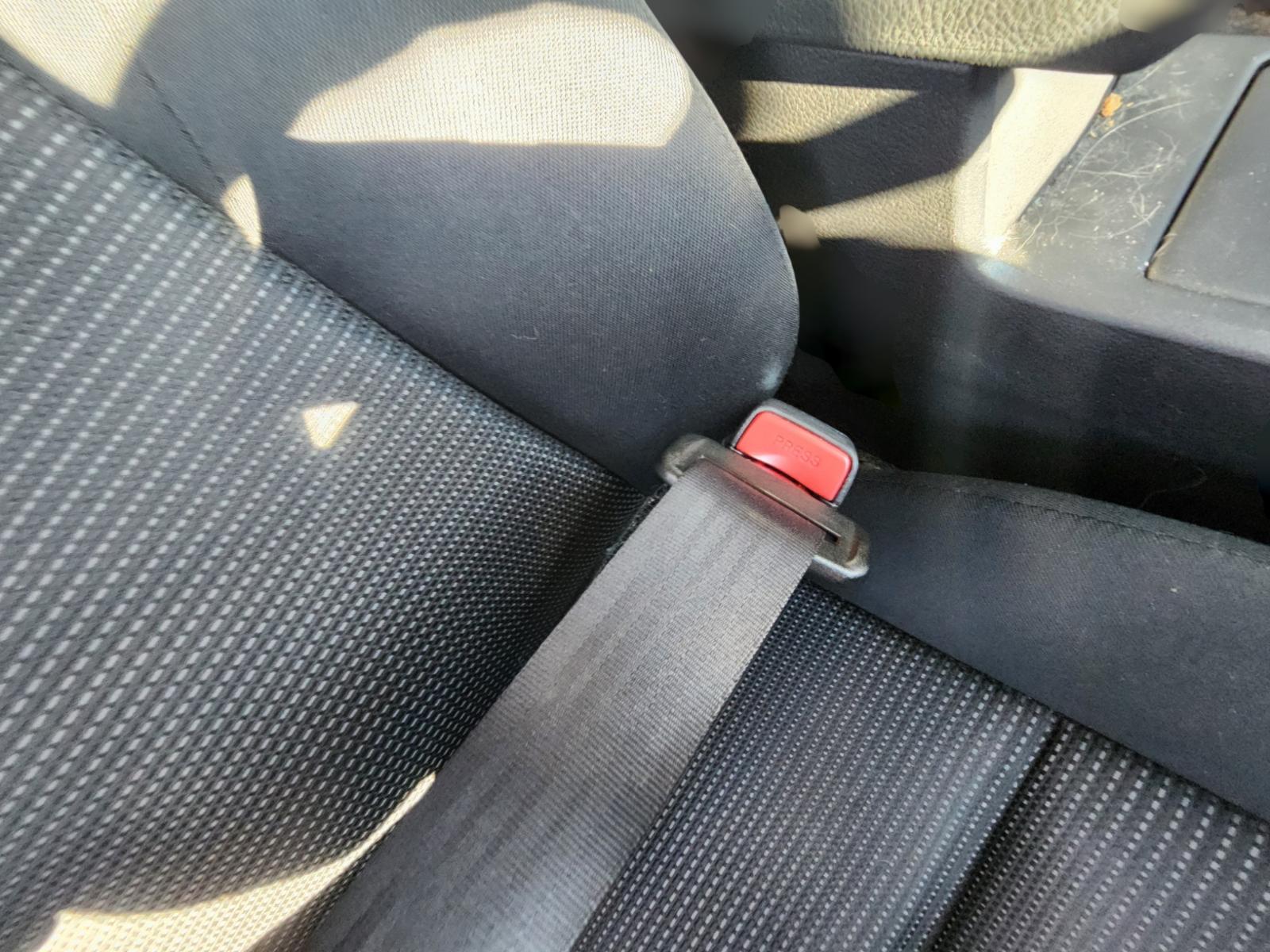 Seat_Belt_Stalk