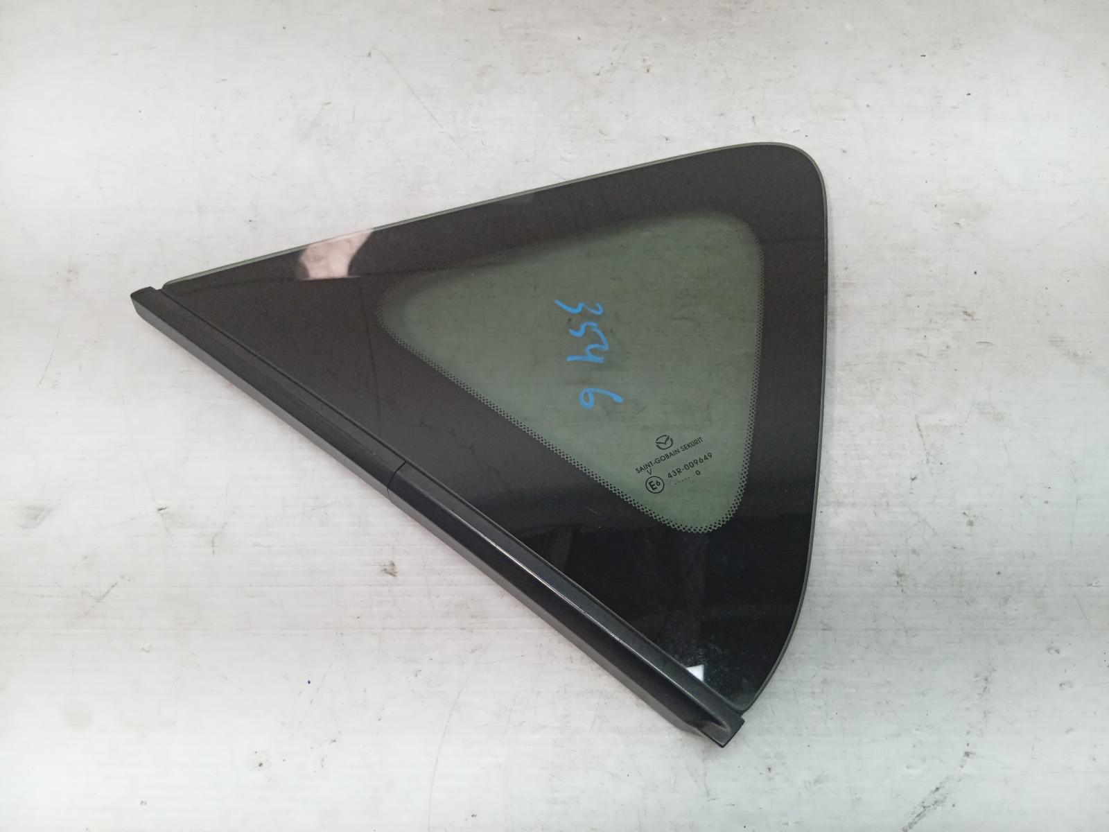 Left_Rear_Side_Glass