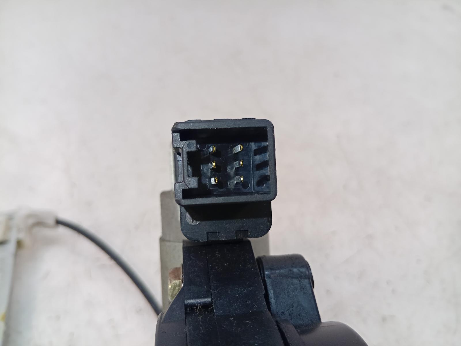 Right_Front_Window_Reg_Motor