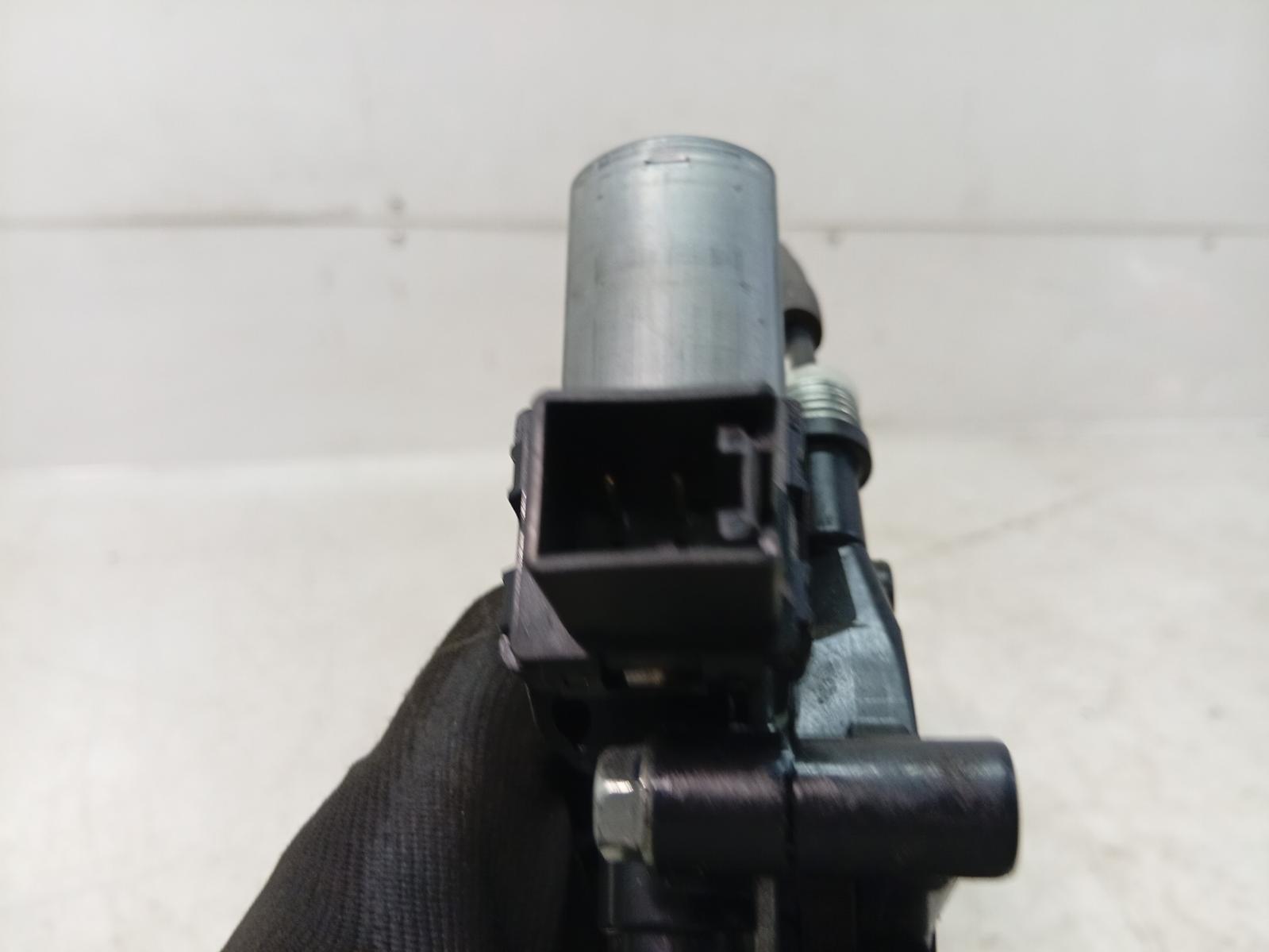 Left_Rear_Wnd_Reg_Motor