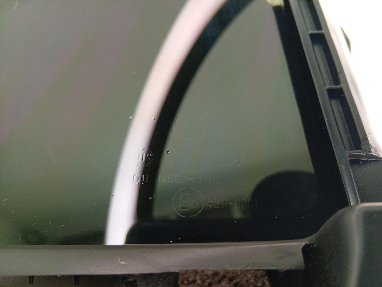 Right_Rear_1q_Door_Glass