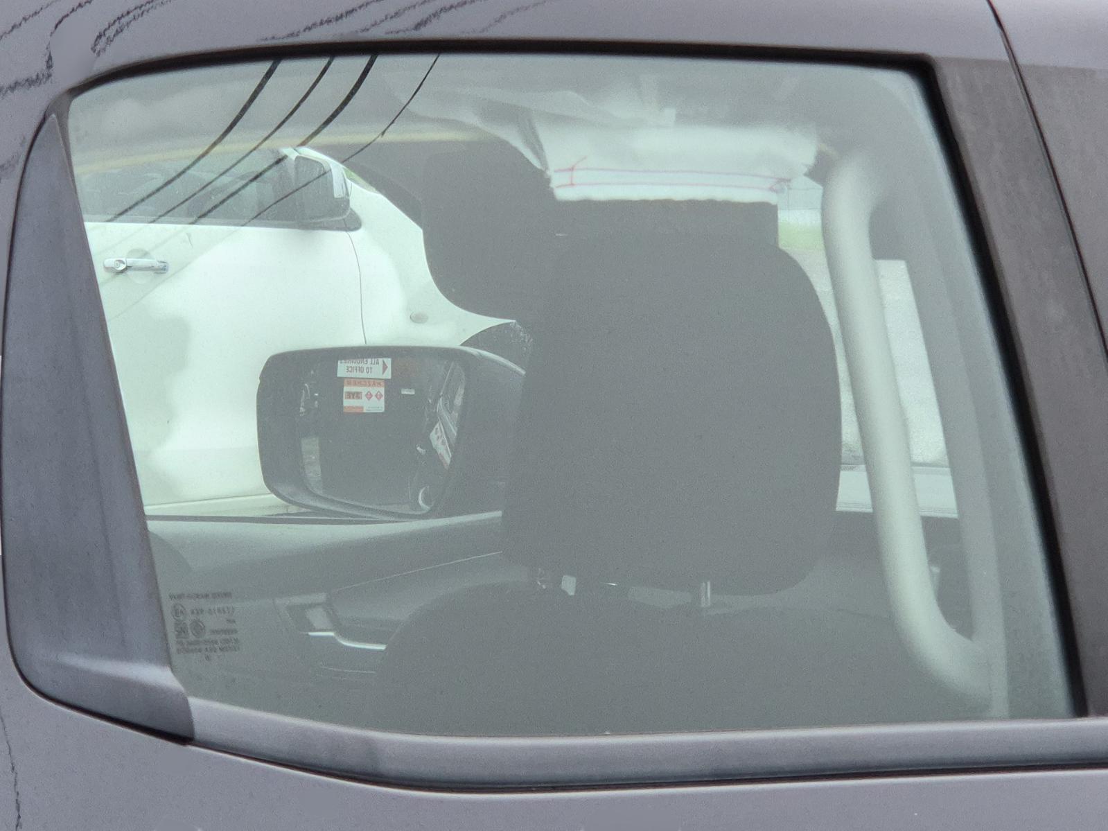 Right_Rear_Door_Window