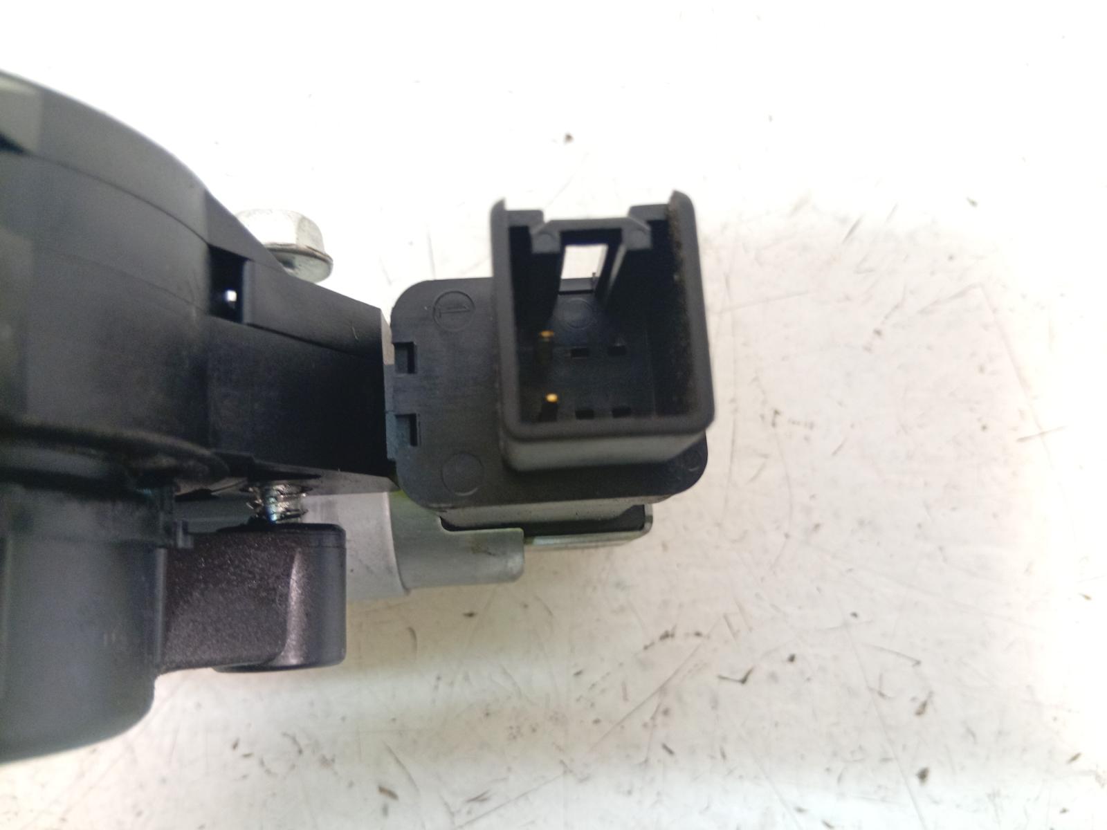 Right_Rear_Wnd_Reg_Motor