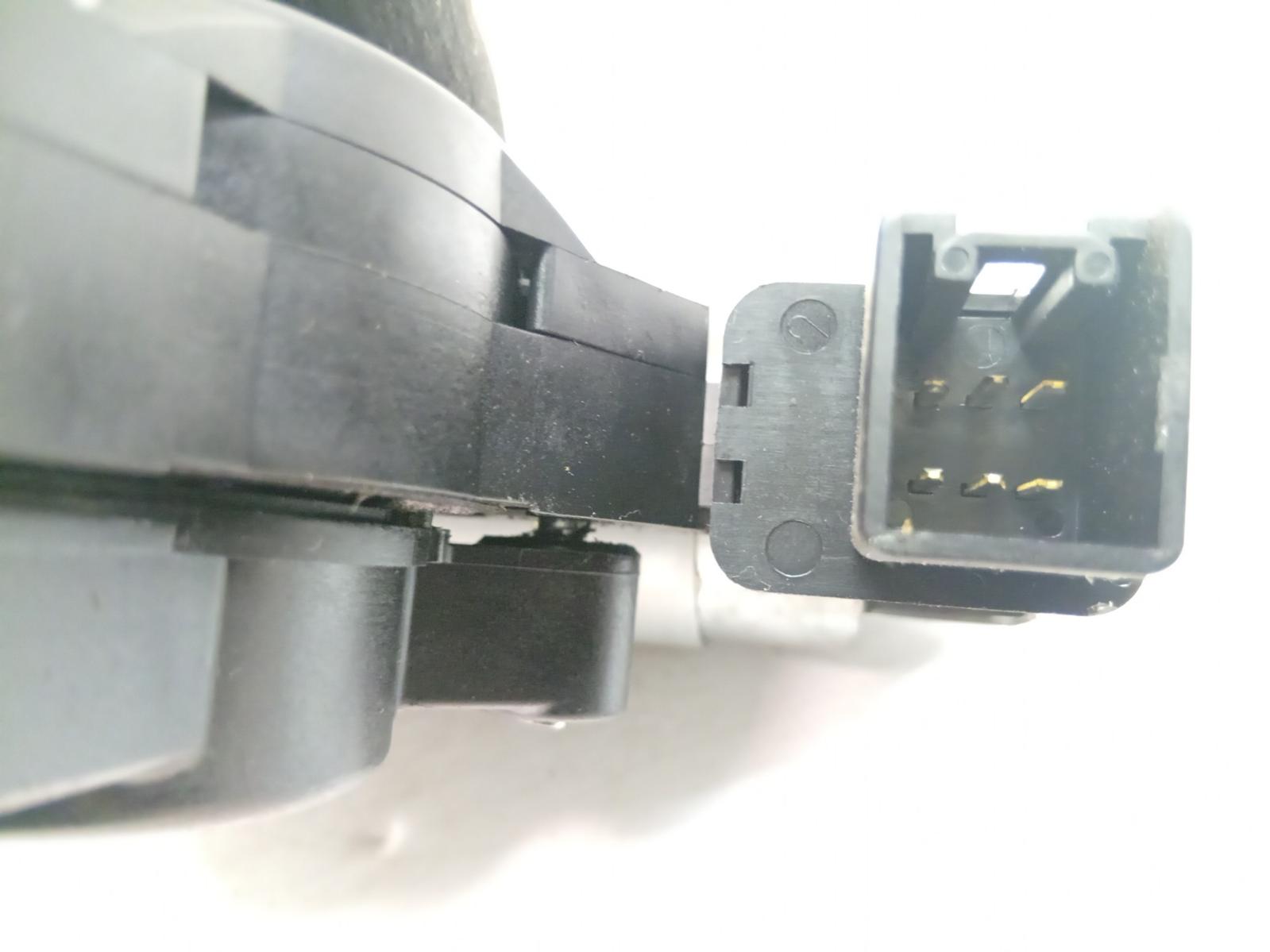 Right_Front_Window_Reg_Motor