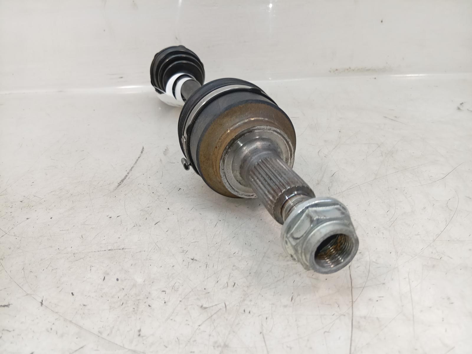 Left_Driveshaft