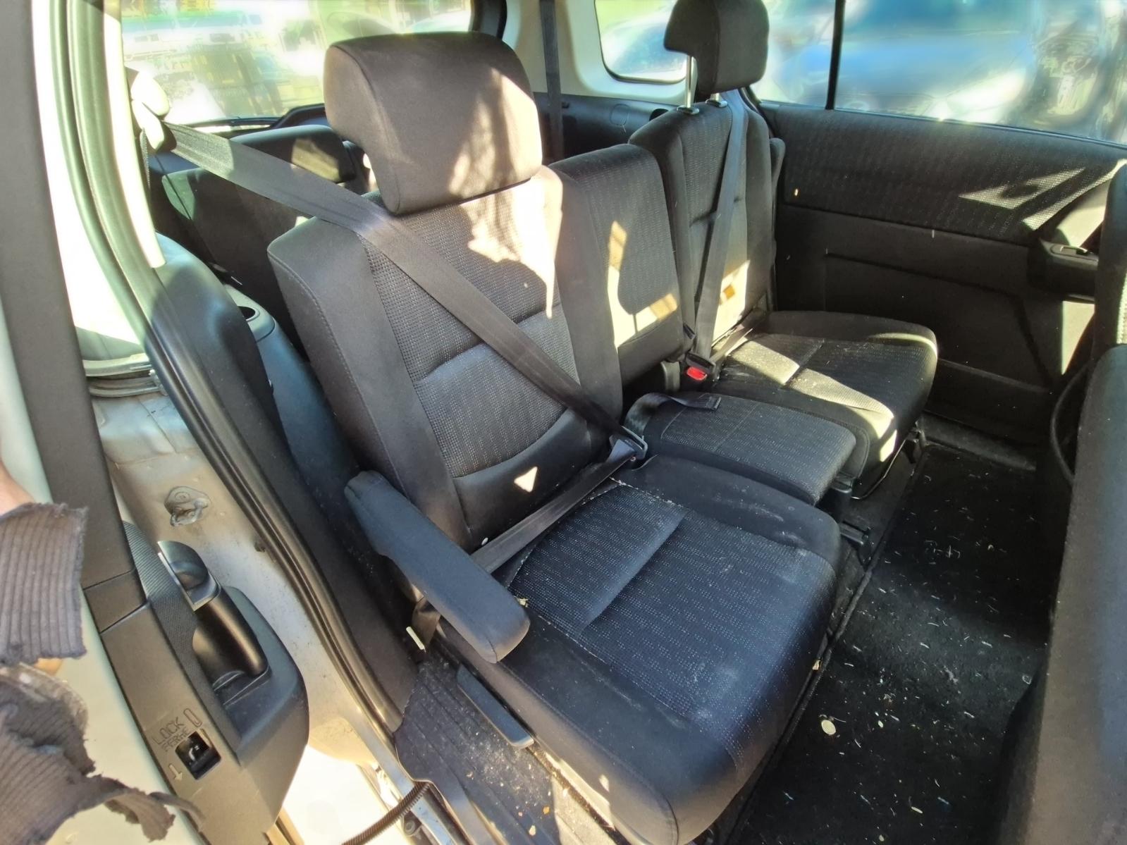 Seat_Belt_Stalk