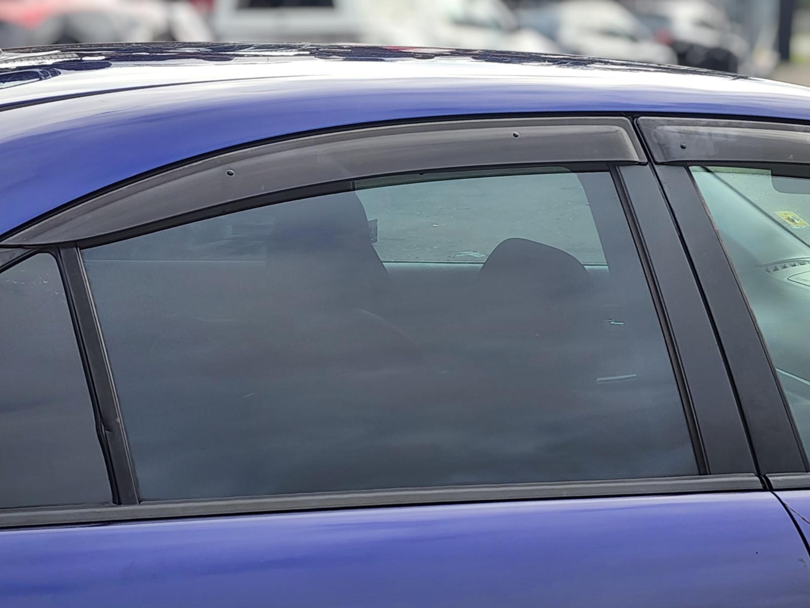 Right_Rear_Door_Window
