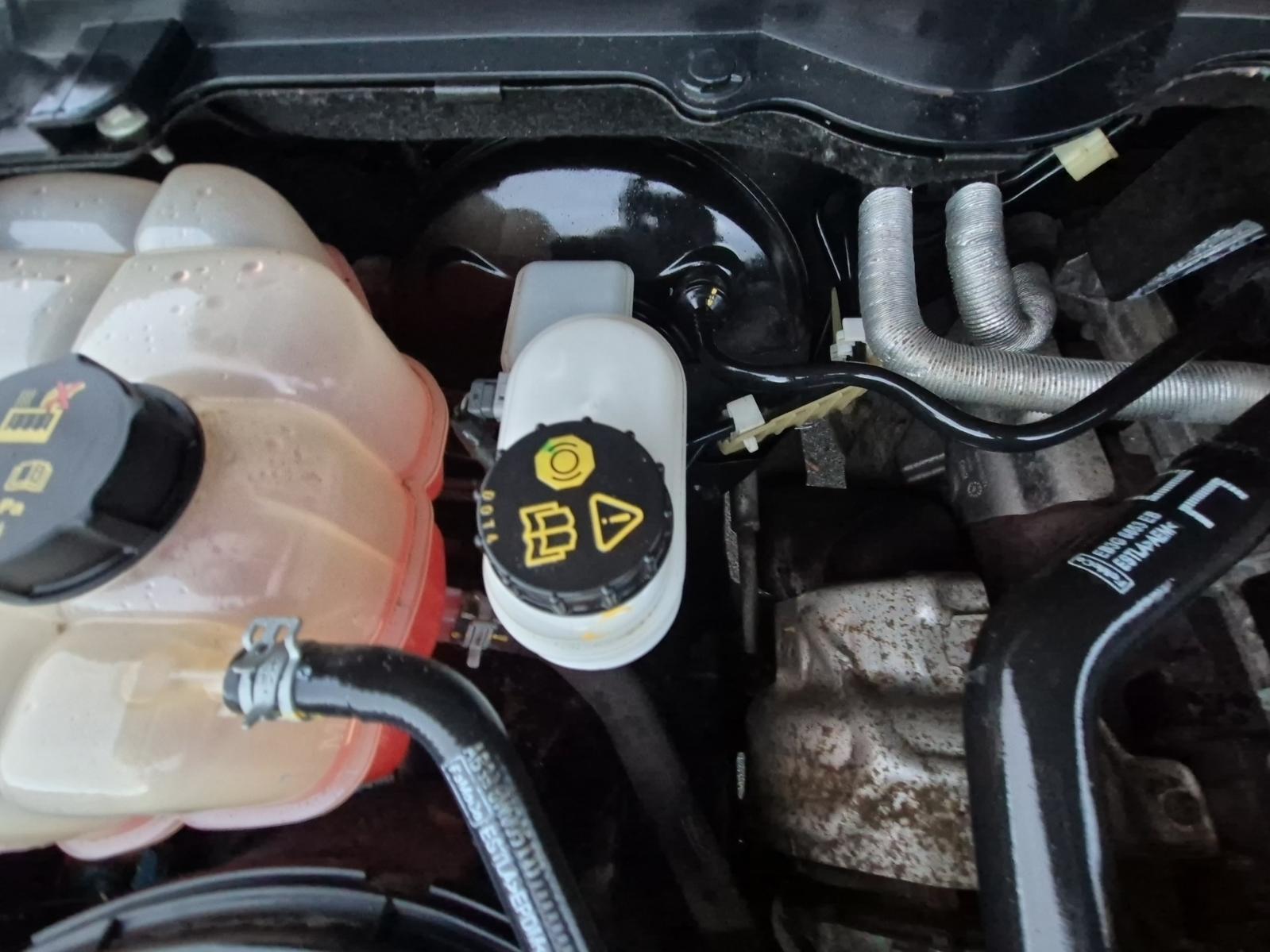 Master_Cylinder