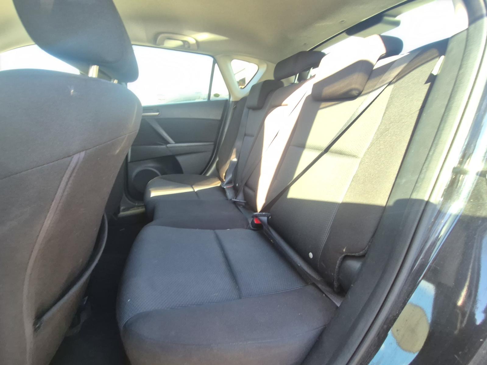 Seat_Belt_Stalk