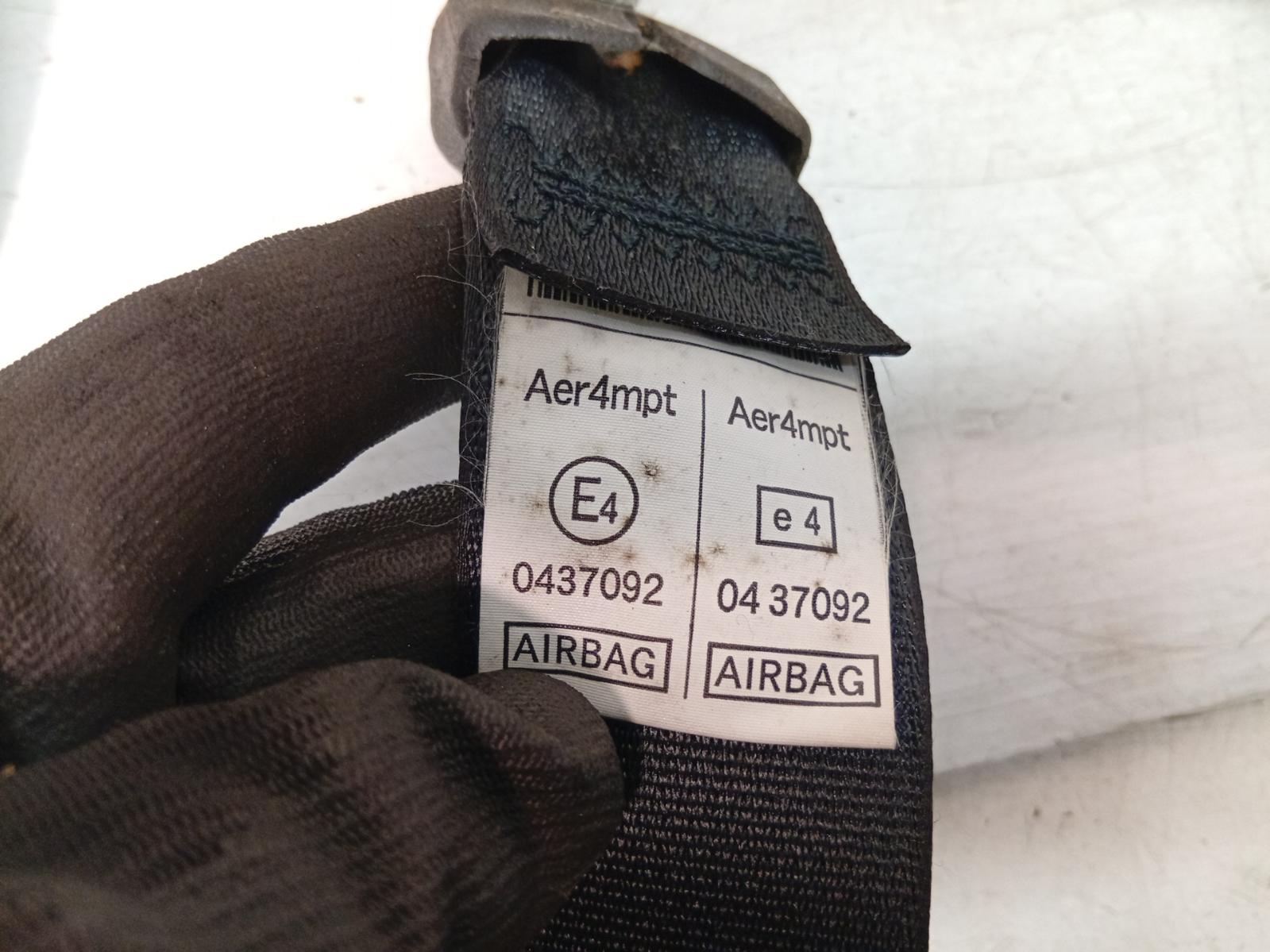 Seat_Belt_Stalk