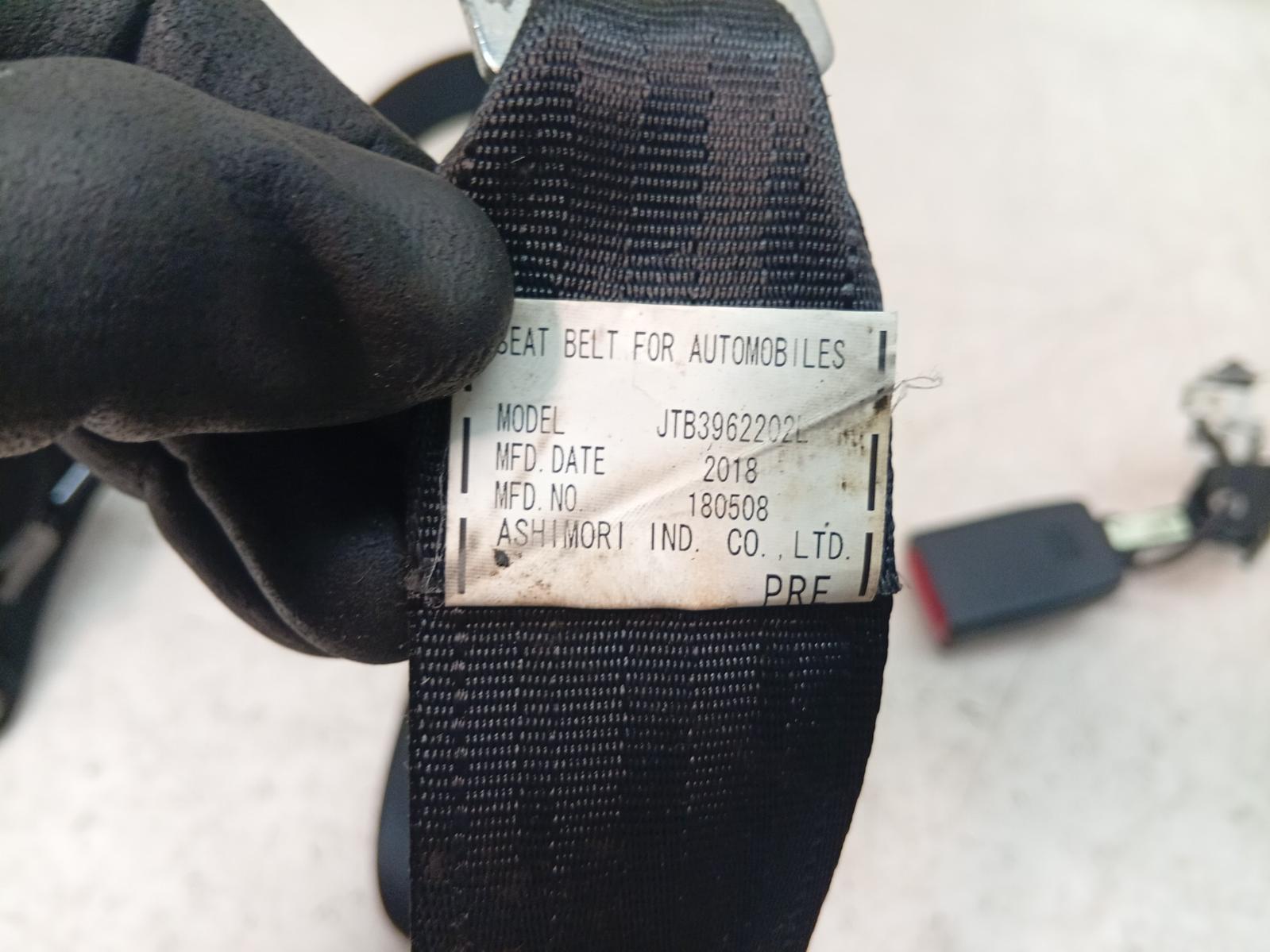 Seat_Belt_Stalk