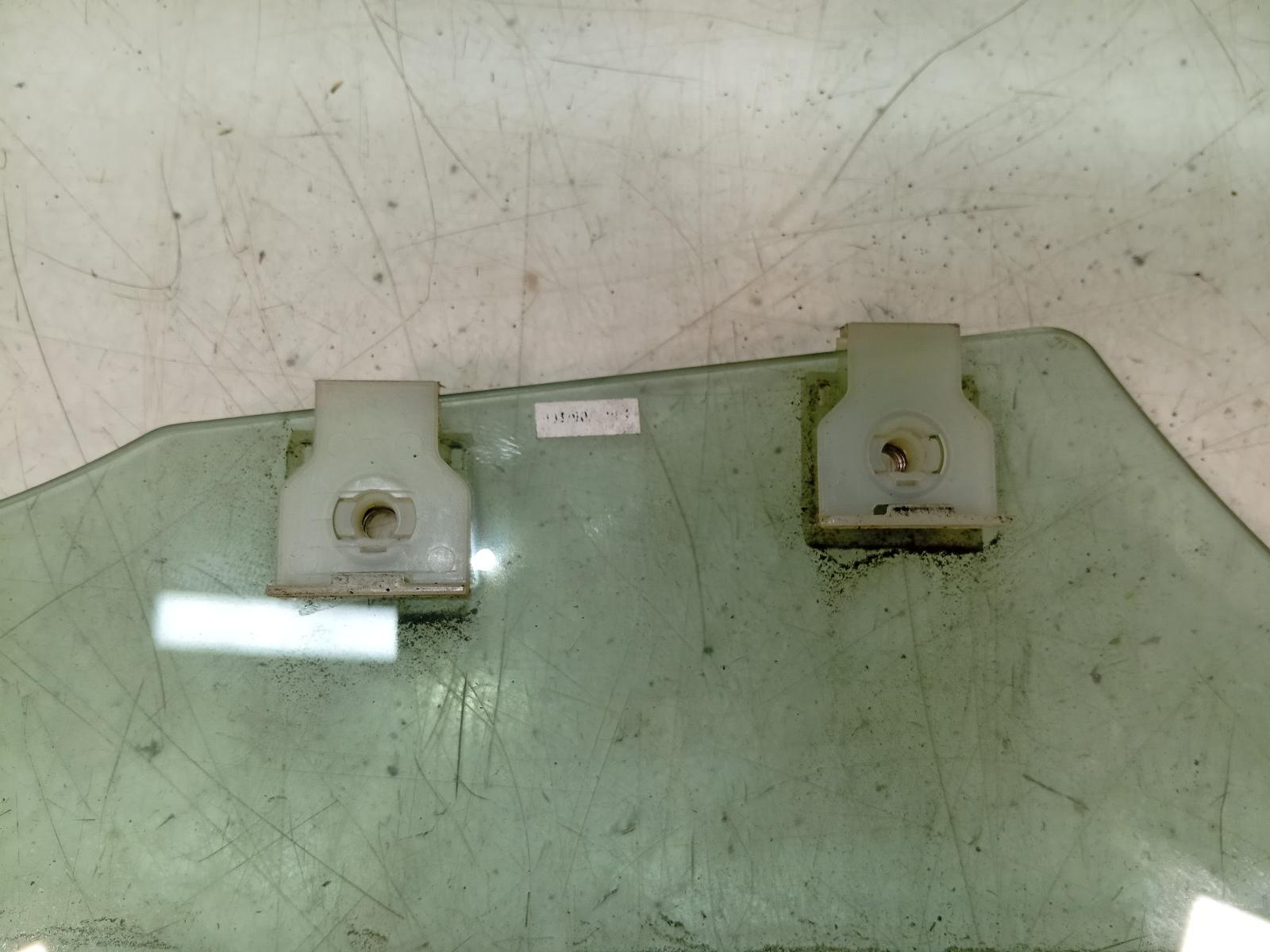 Left_Front_Door_Window