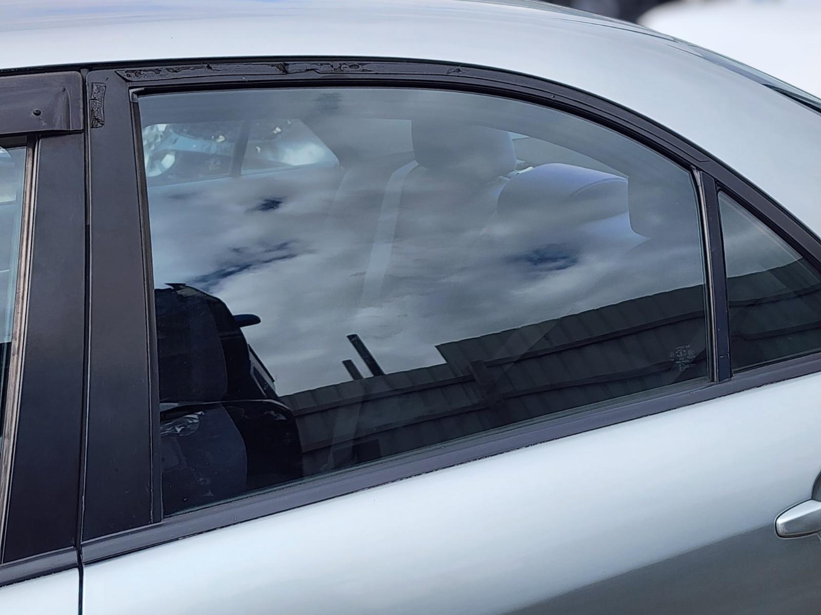 Left_Rear_Door_Window