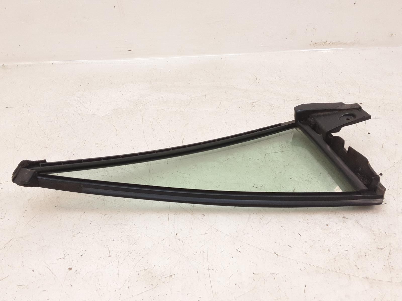 Right_Rear_1q_Door_Glass