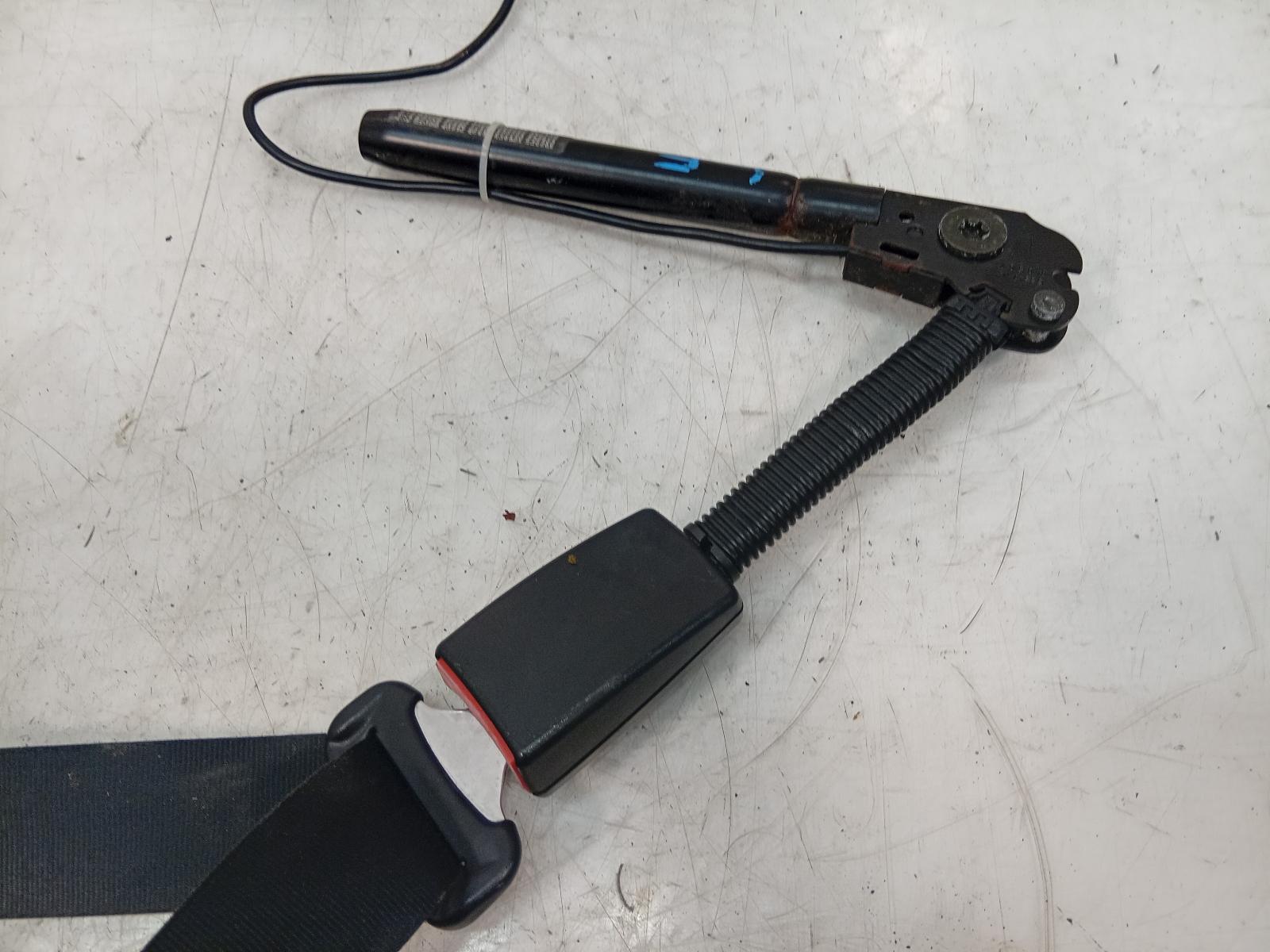 Seat_Belt_Stalk