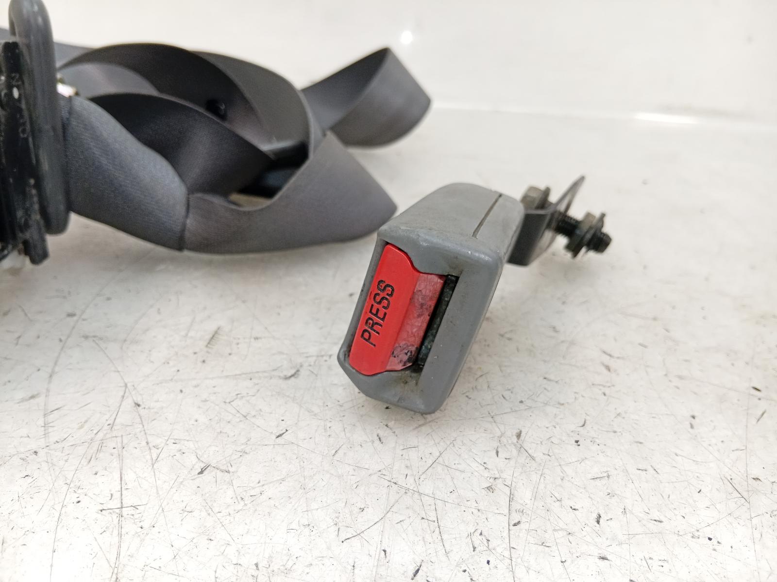 Seat_Belt_Stalk