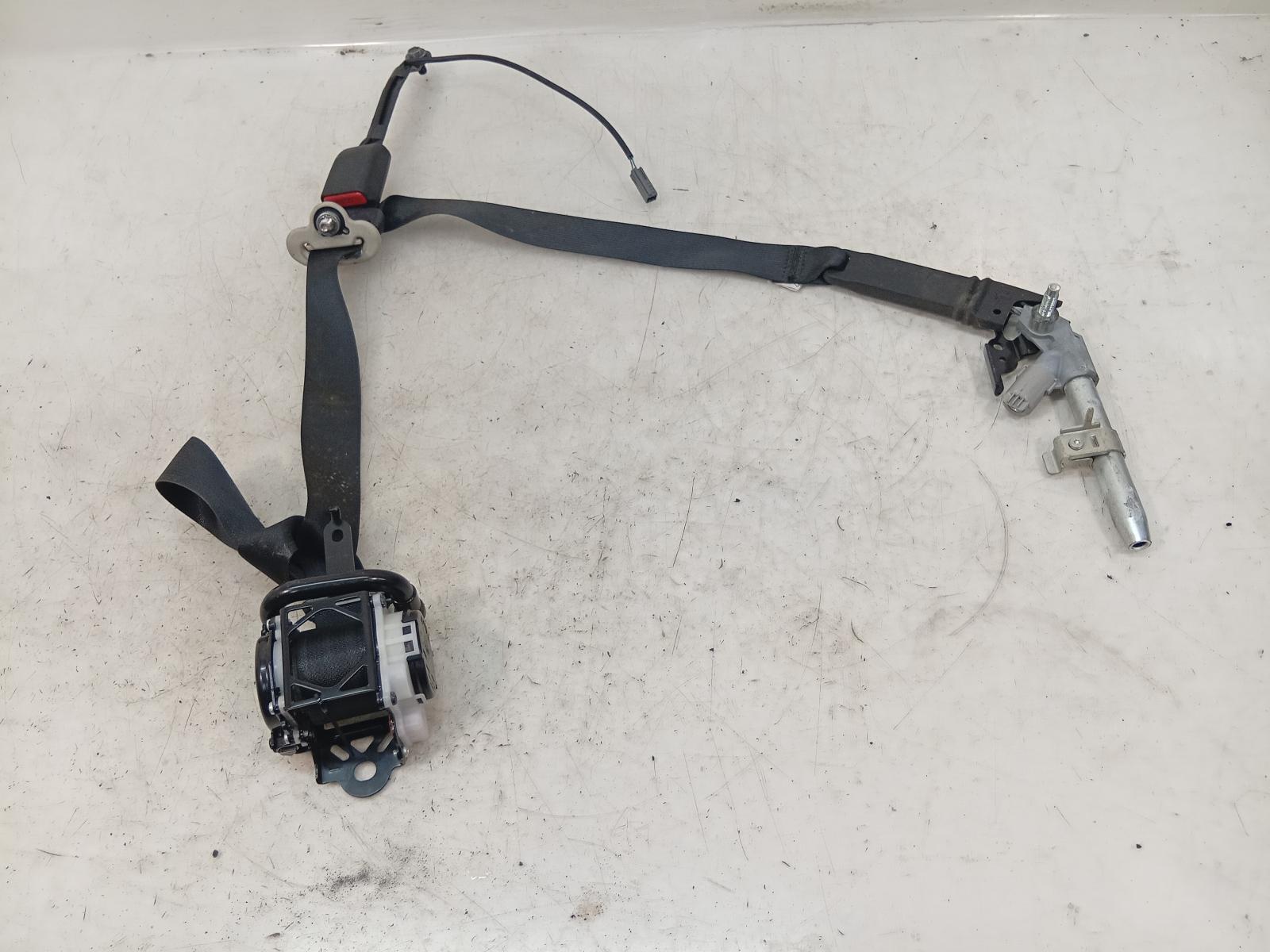 Seat_Belt_Stalk