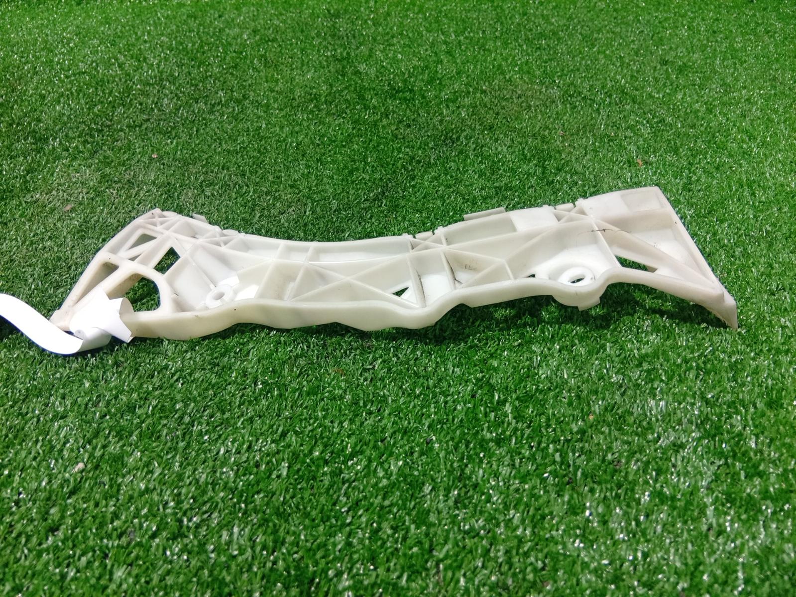 R Bar Bracket Reinfo