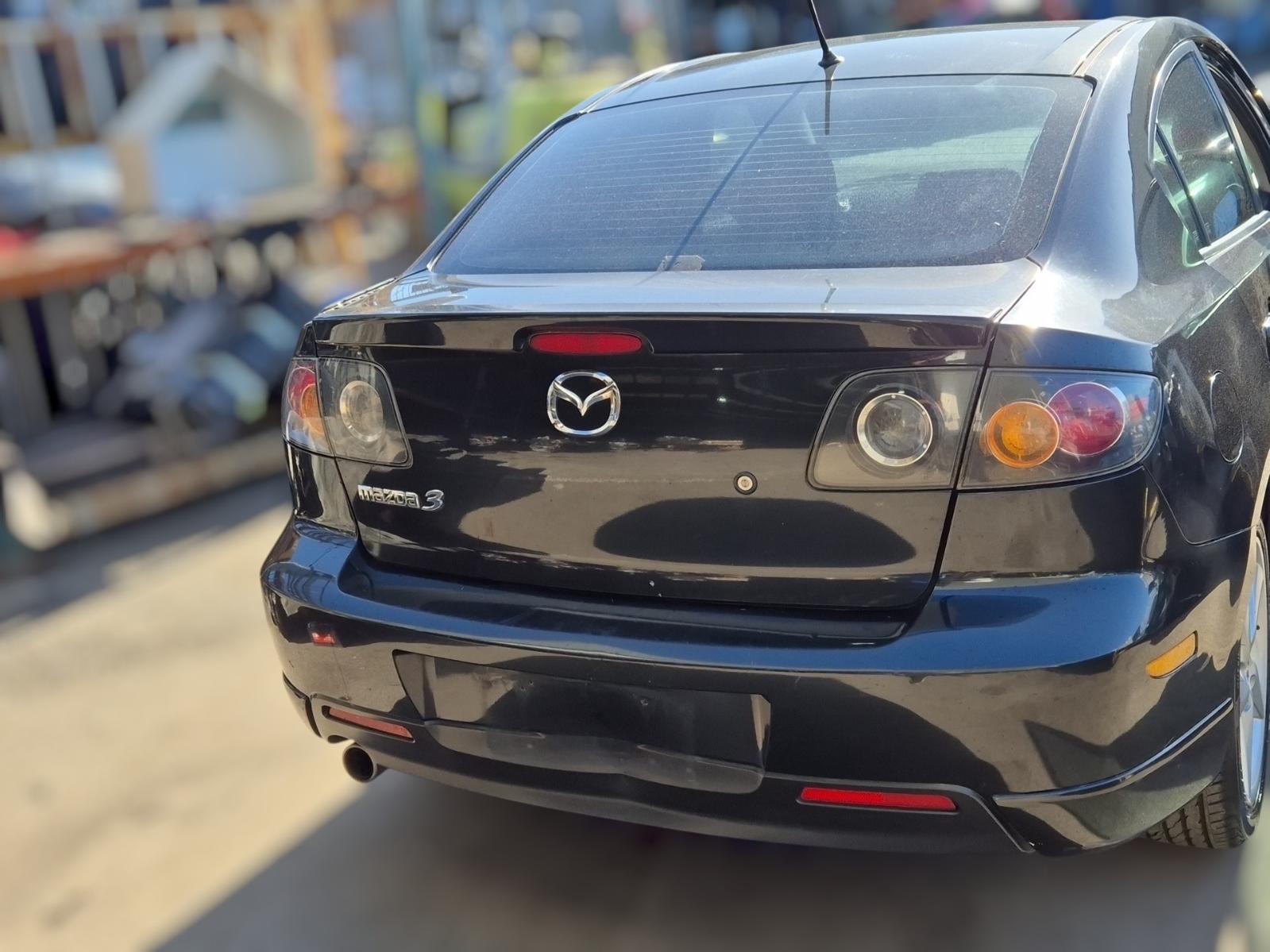 Rear_Spoiler