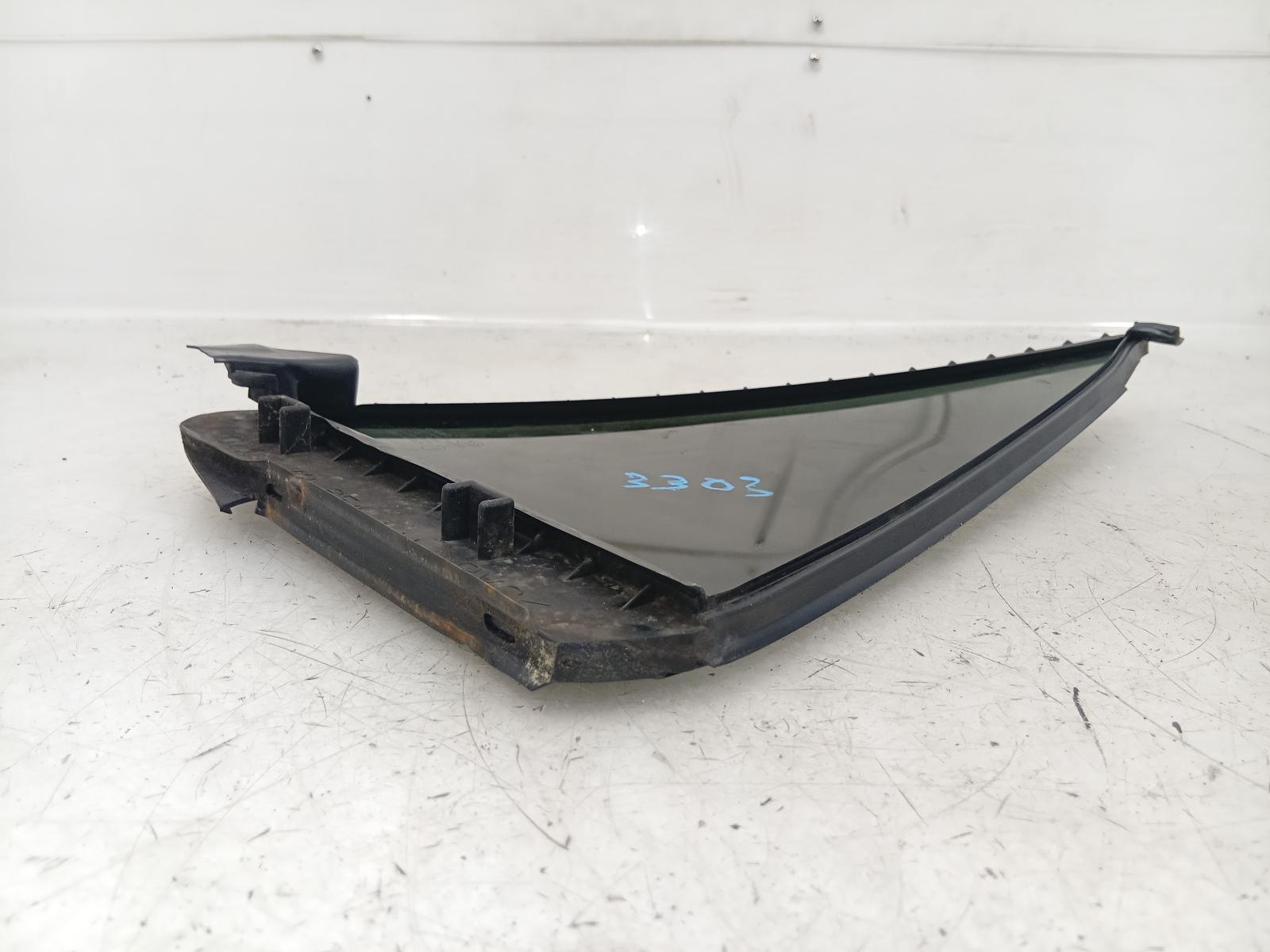 Left_Rear_1q_Door_Glass