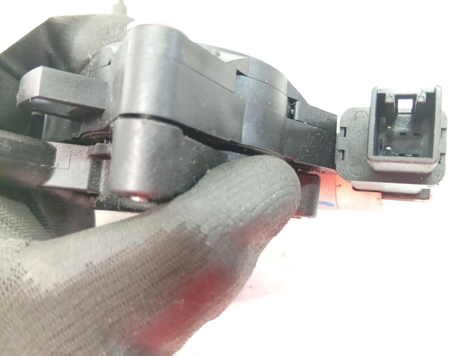 Left_Rear_Wnd_Reg_Motor