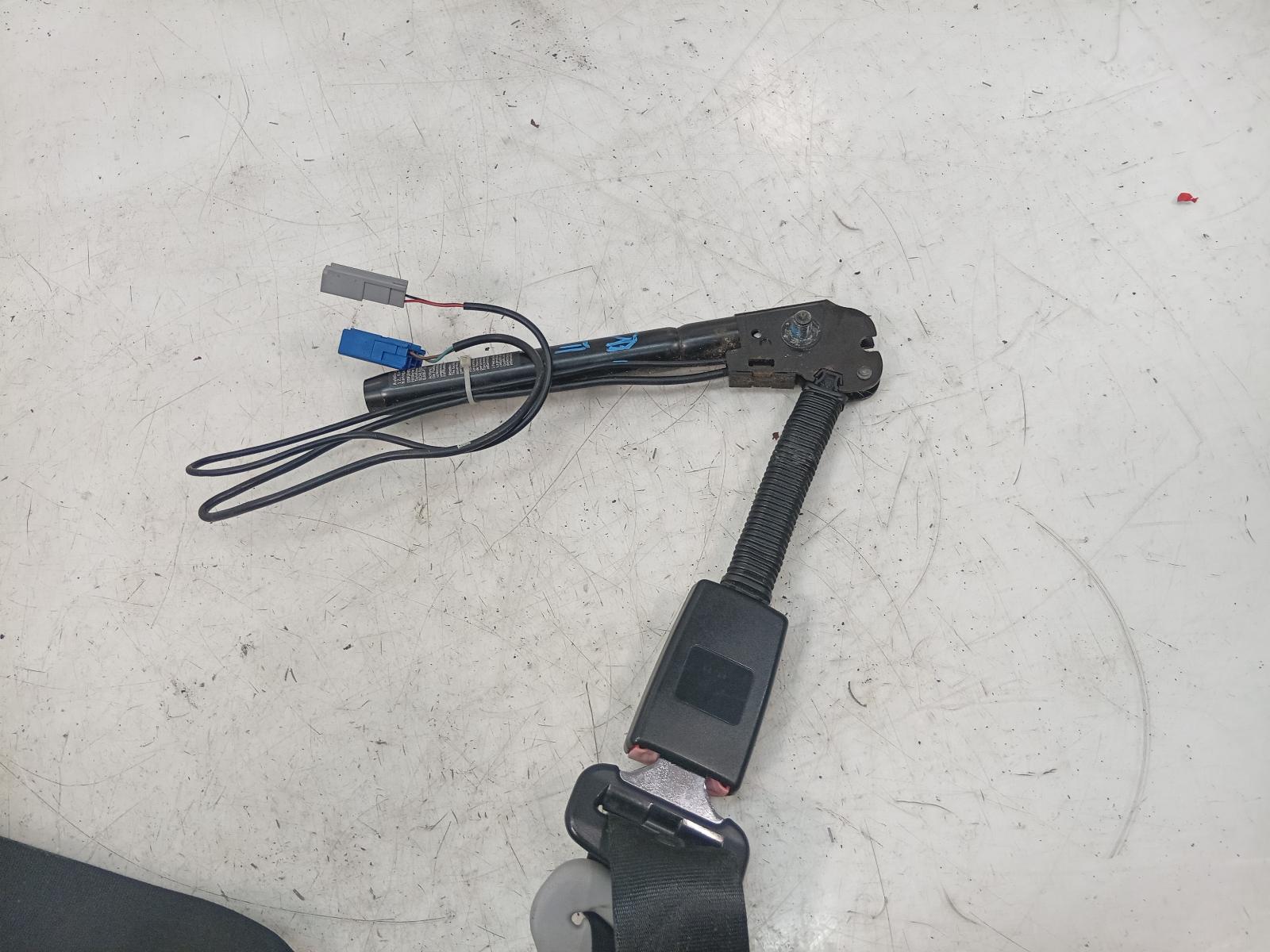 Seat_Belt_Stalk