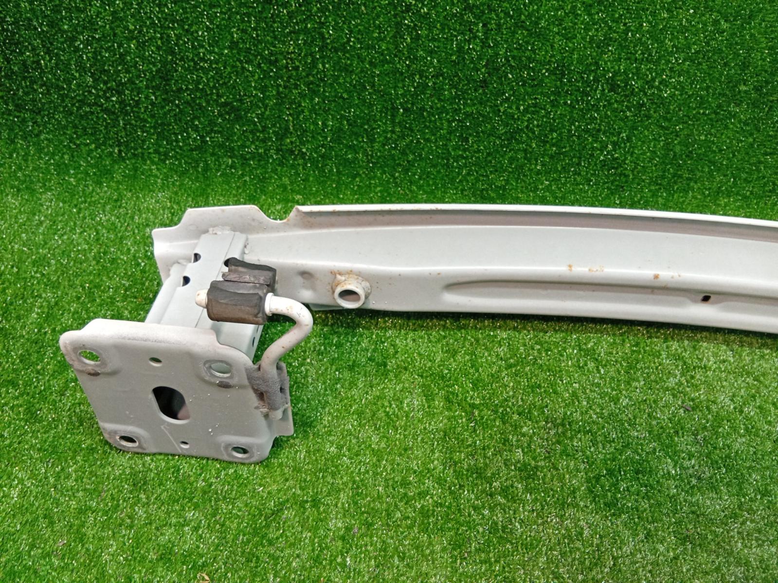 R Bar Bracket Reinfo