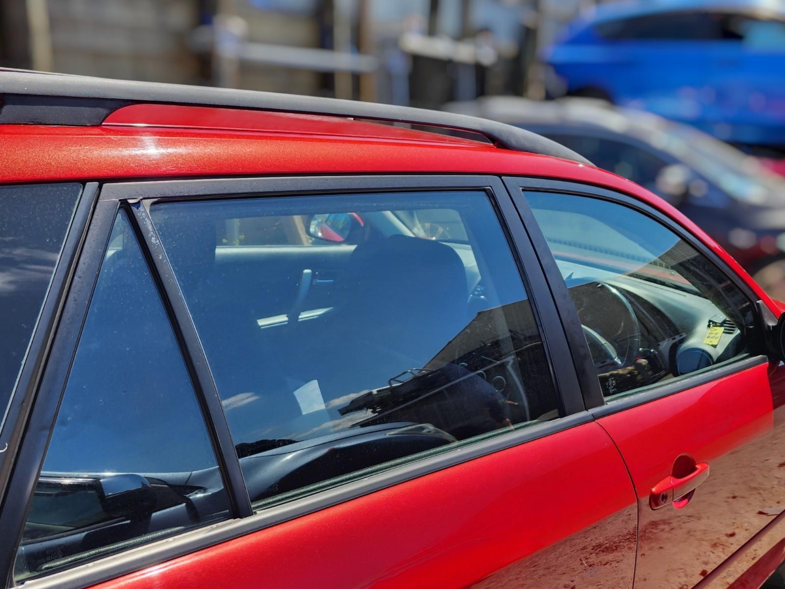 Right Rear Door Window
