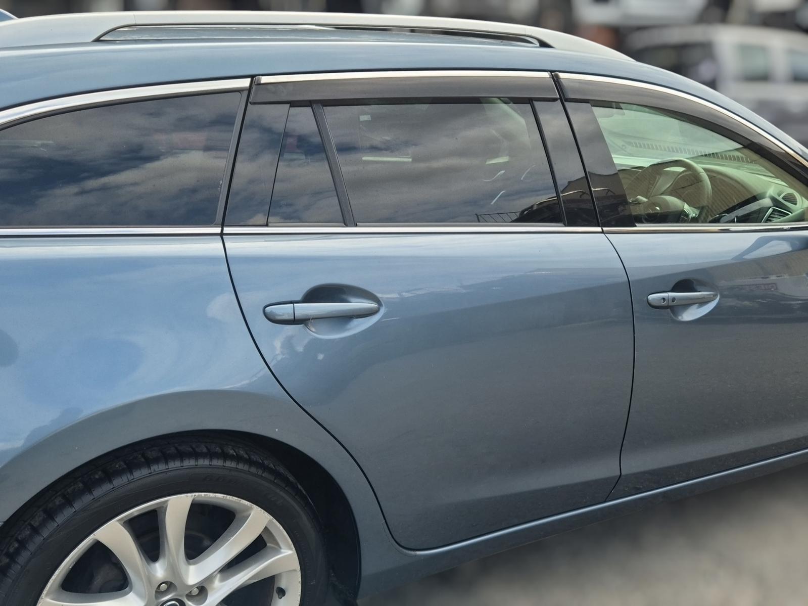 Right_Rear_Door_Sliding