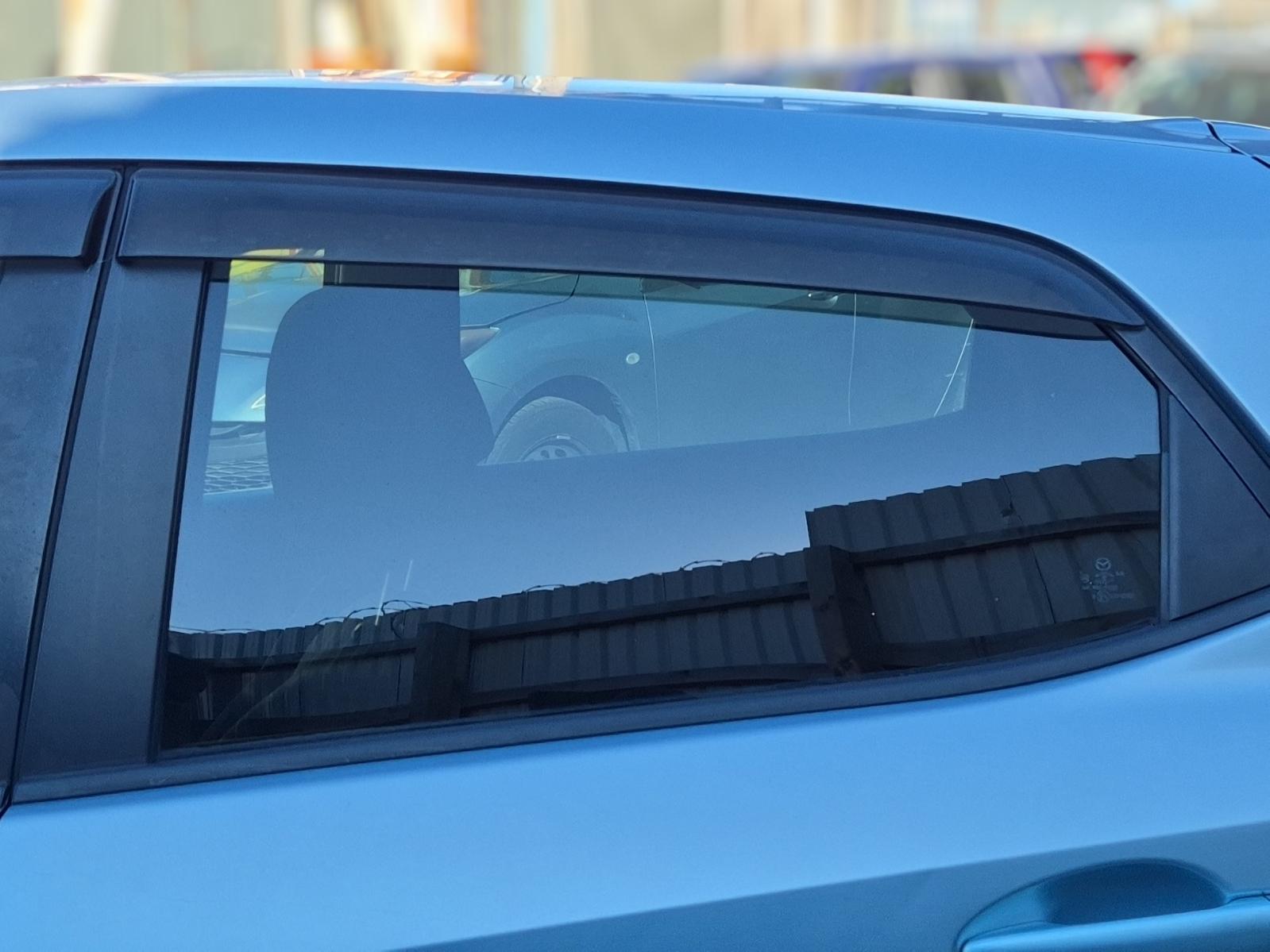 Left_Rear_Door_Window