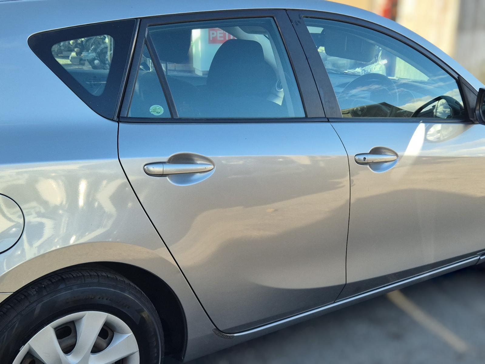 Right_Rear_Door_Sliding