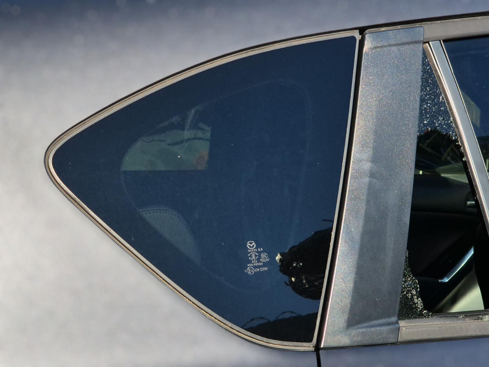 Right_Rear_Side_Glass