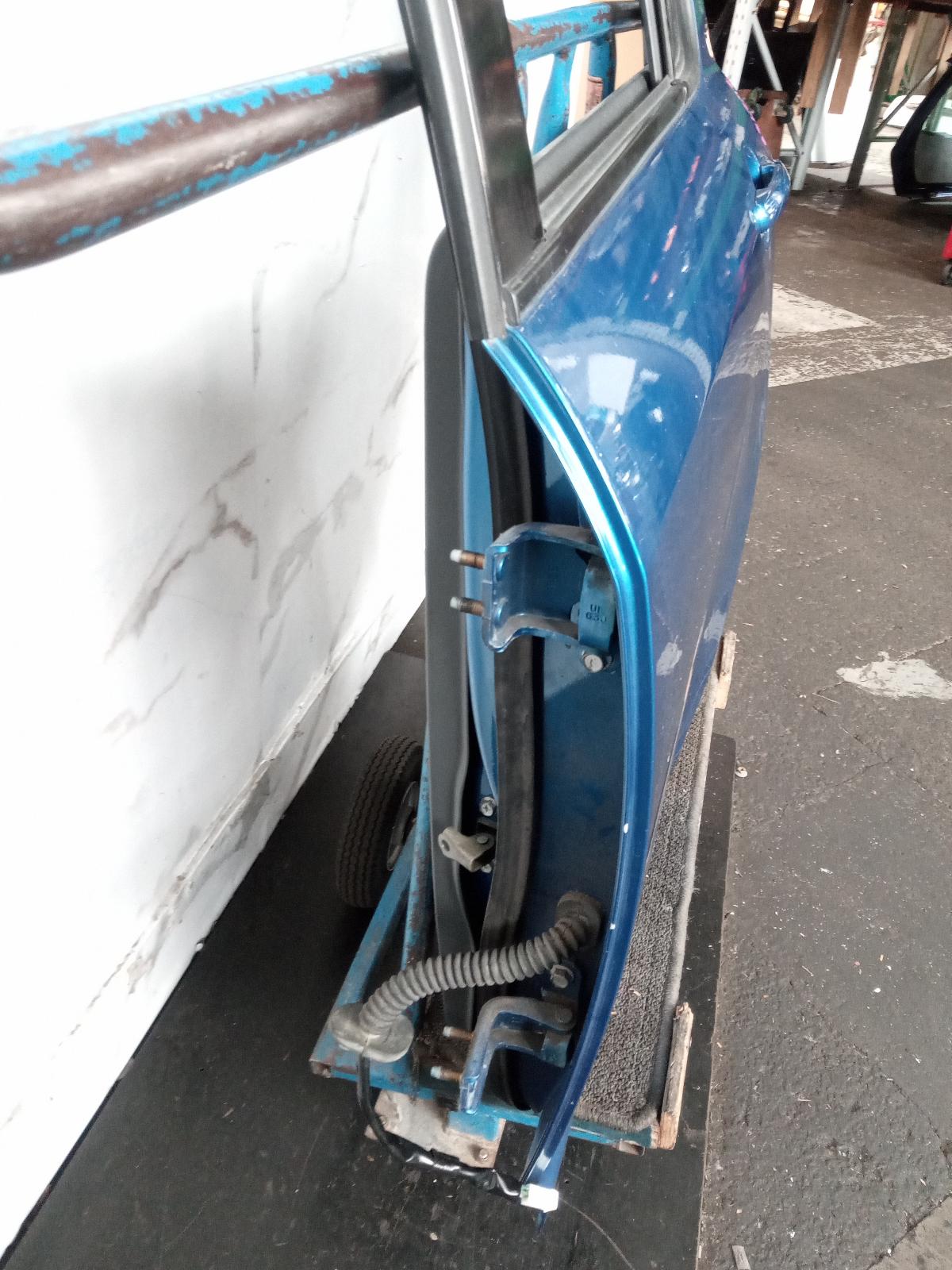 Left_Rear_Door_Sliding