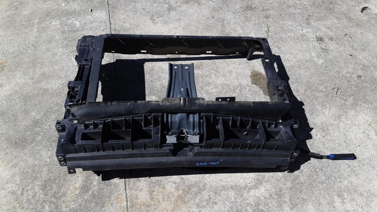 View Auto part Radiator Support Volkswagen Tiguan 2021