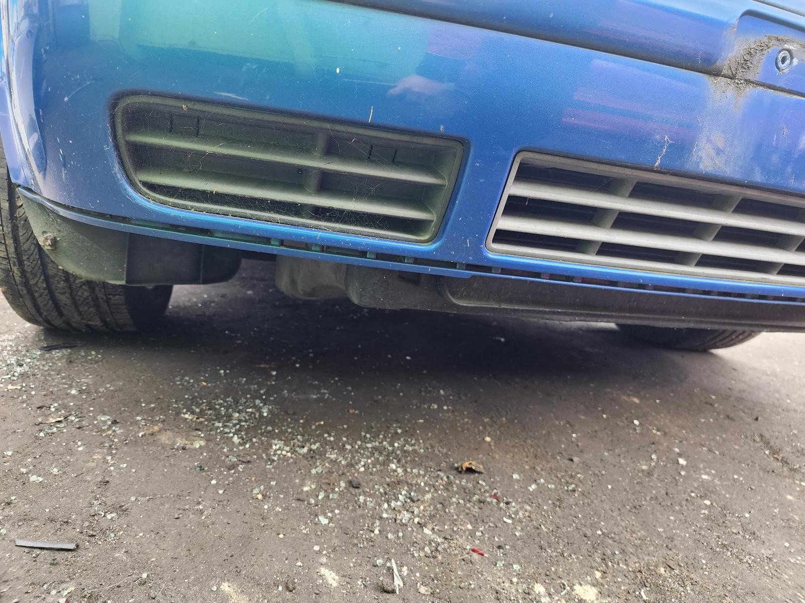 View Auto part Door/Boot/Gate Lock Volkswagen Golf 2002