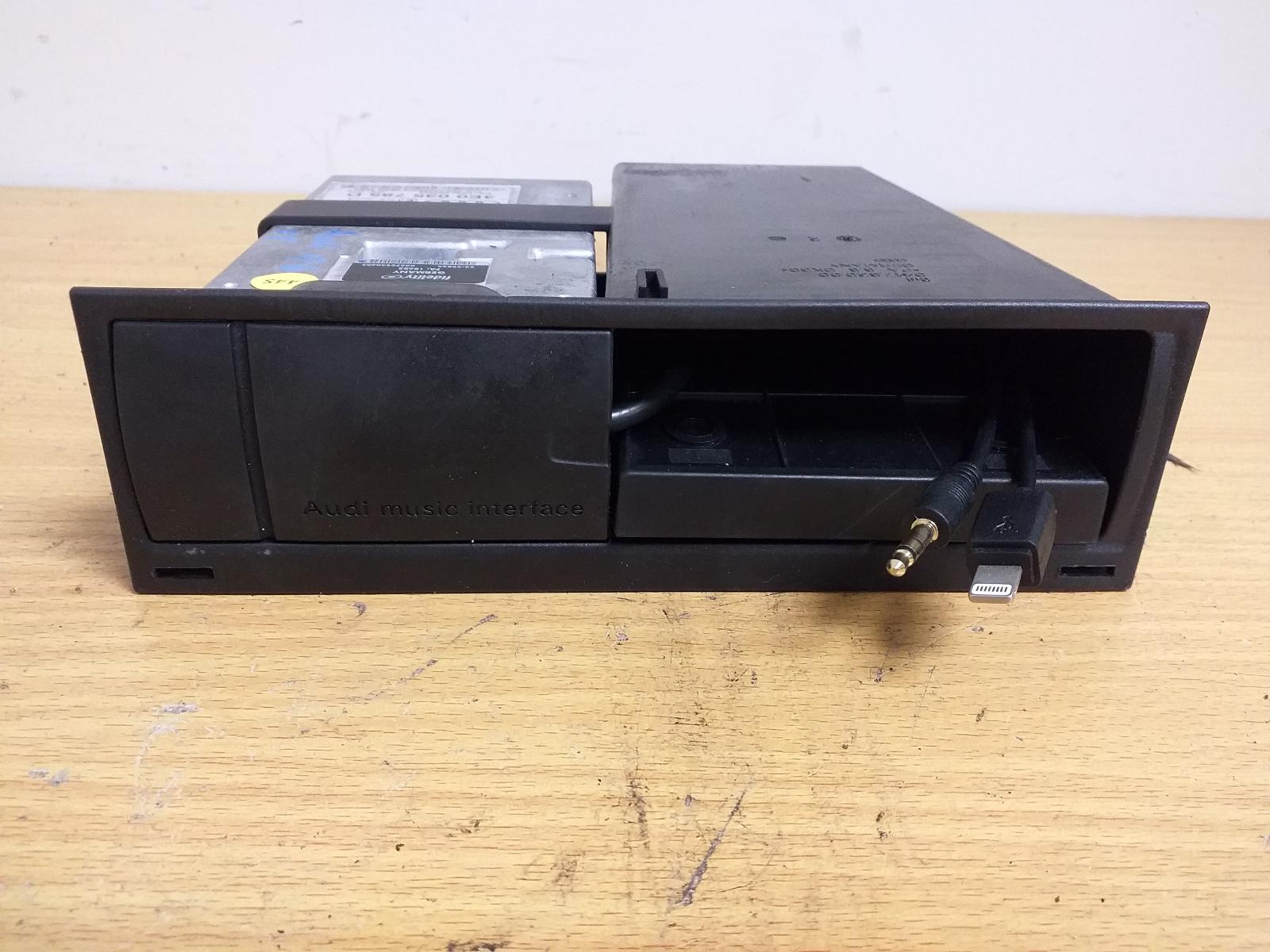View Auto part Radio/Cd/Dvd/Sat/Tv Audi A6 2008