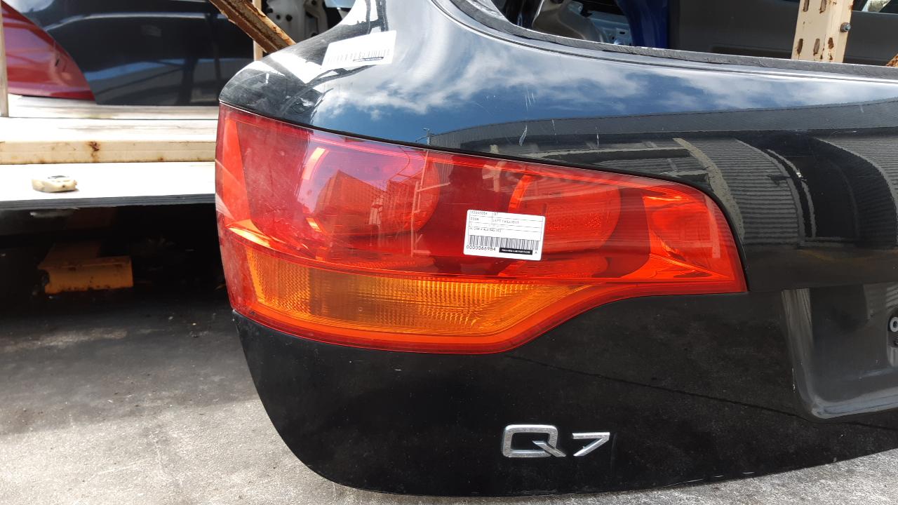 View Auto part Left Taillight Audi Q7 2008