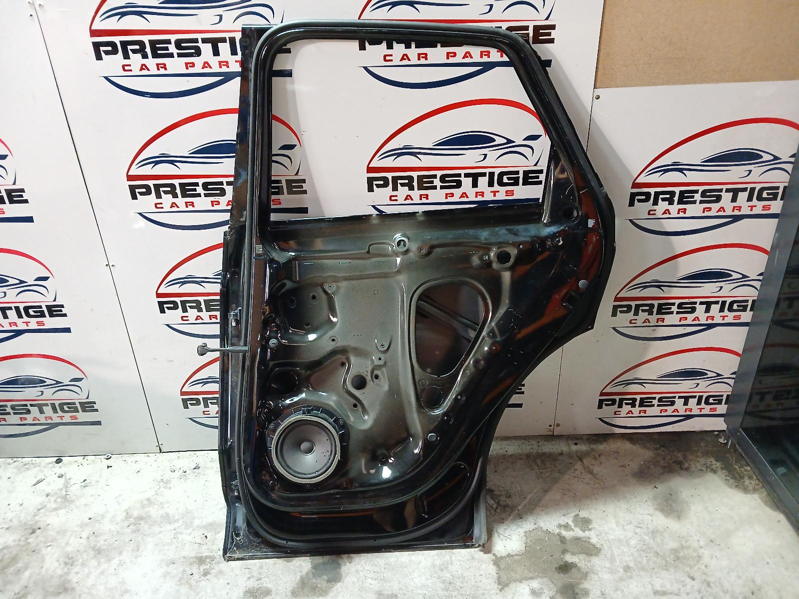 View Auto part Right Rear Door Sliding Audi Q5 2018