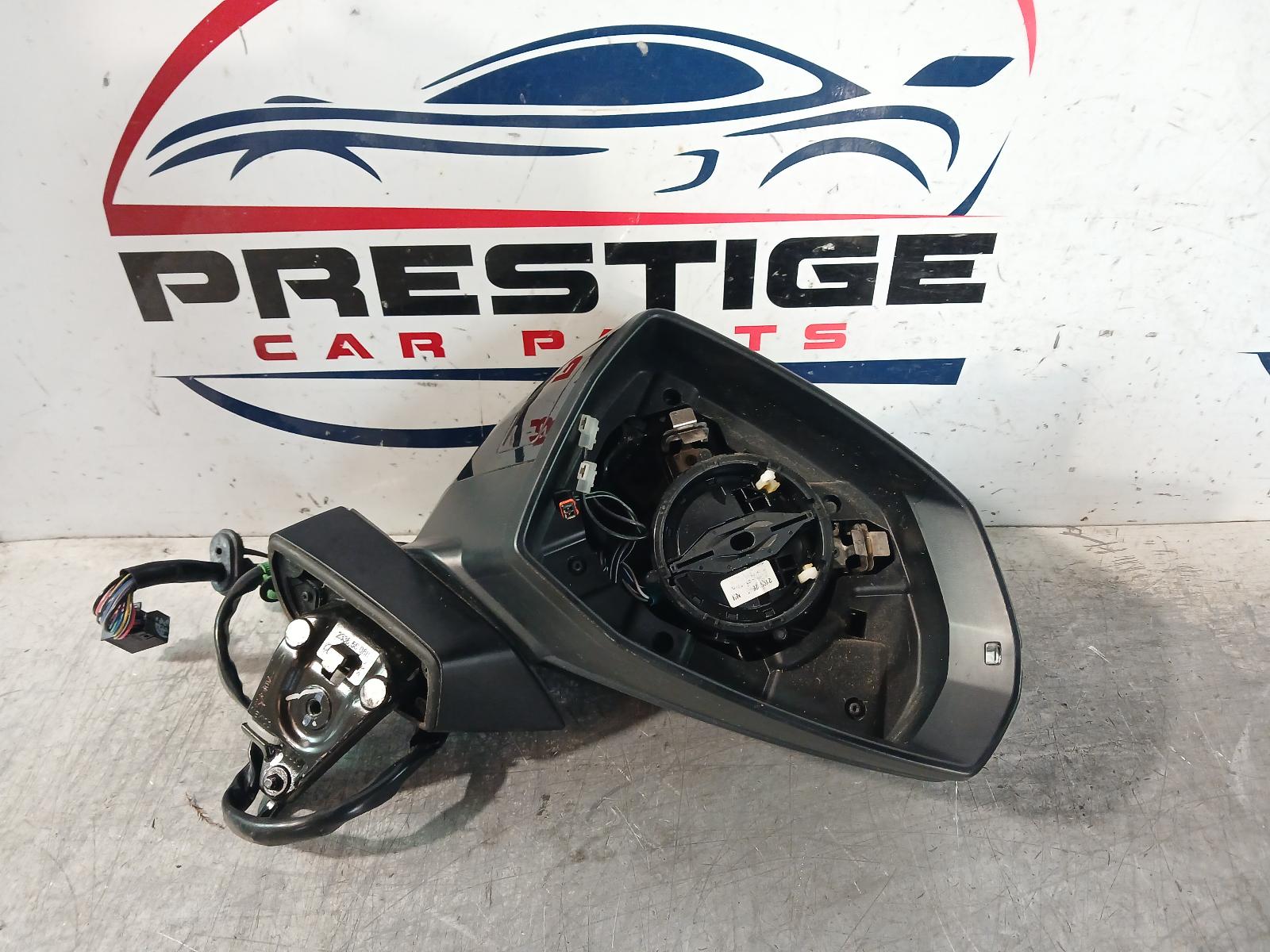 View Auto part Right Door Mirror Audi Q5 2018