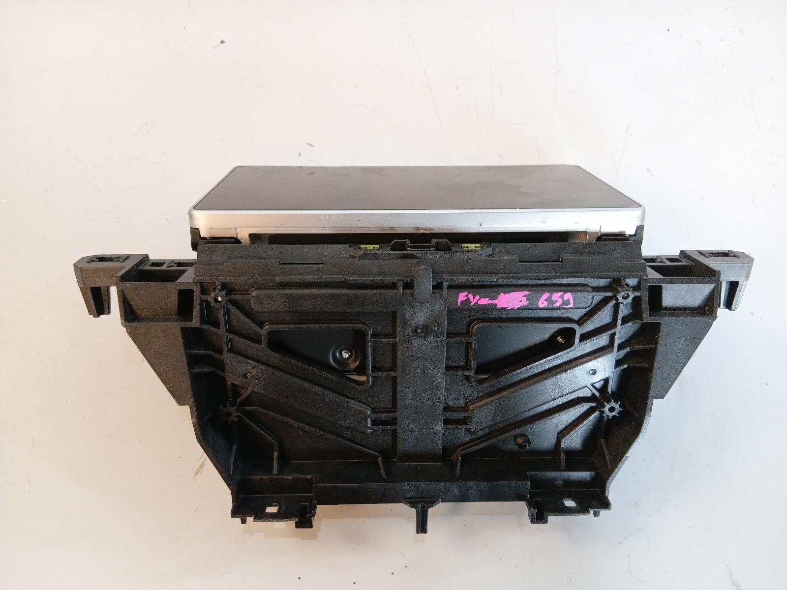 2018 Audi Q5 Radio/Cd/Dvd/Sat/Tv View Auto part Radio/Cd/Dvd/Sat/Tv Audi Q5 2018