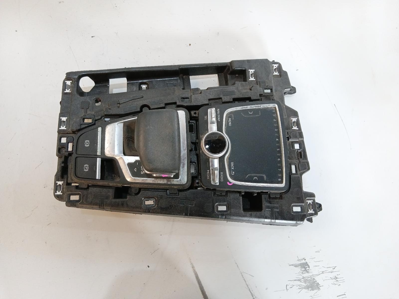 View Auto part Gear Stick/Shifter Audi Q5 2018