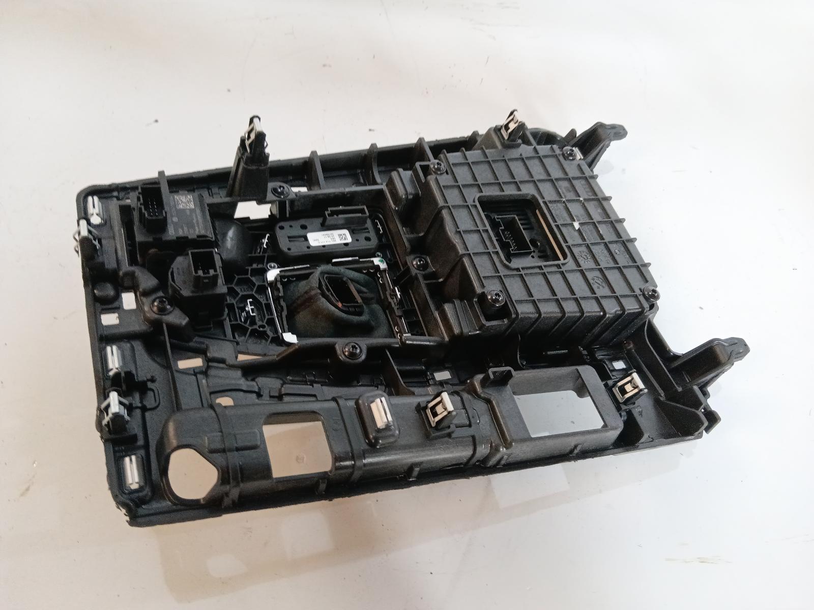 View Auto part Gear Stick/Shifter Audi Q5 2018