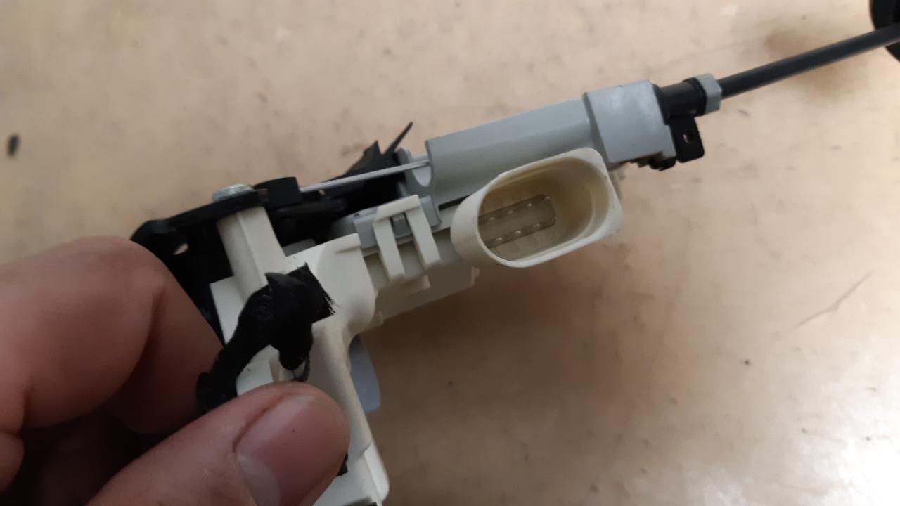 View Auto part Door/Boot/Gate Lock Audi Q5 2018