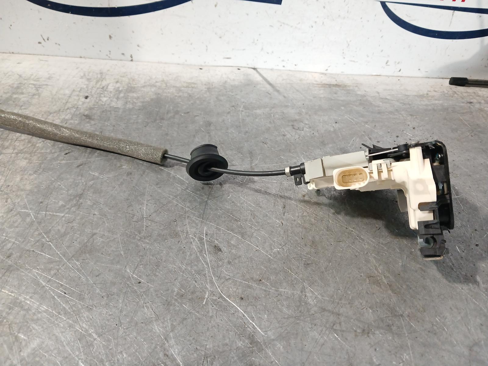 View Auto part Door/Boot/Gate Lock Audi Q5 2018