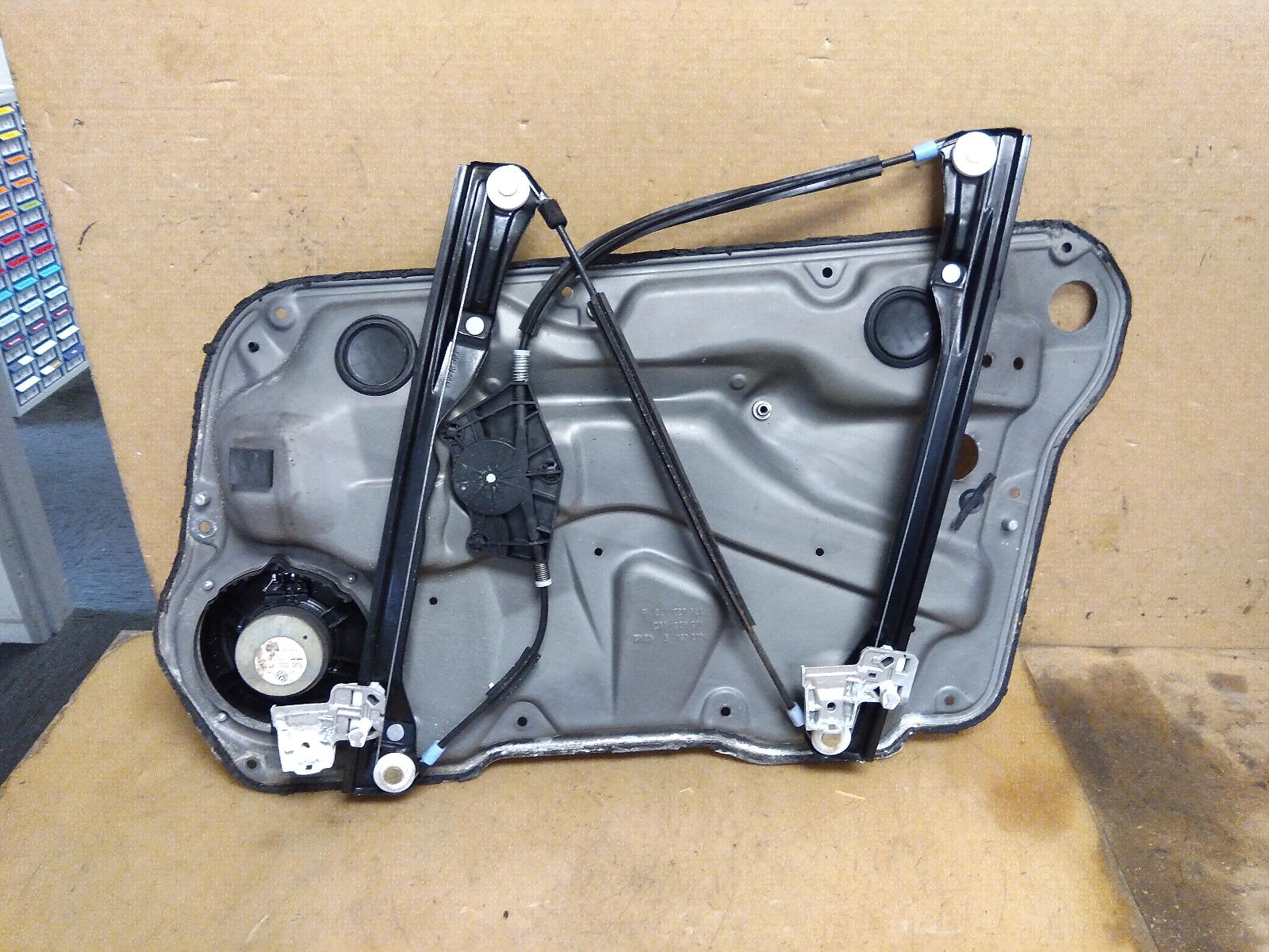 View Auto part Left Front Window Reg/Motor Volkswagen Golf 2002