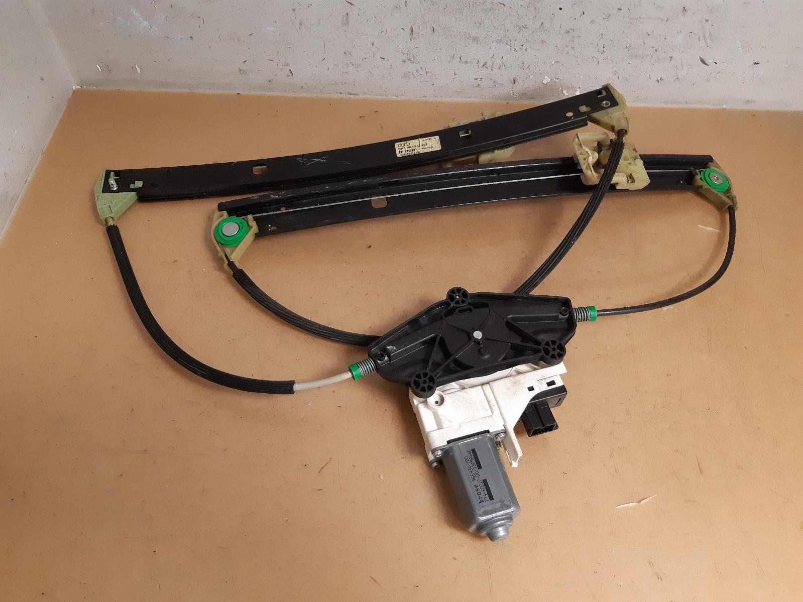 View Auto part Right Front Window Reg/Motor Audi A4 2009